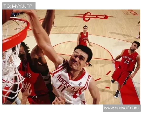 姚明如何重塑中锋角色与现代篮球的完美结合之路