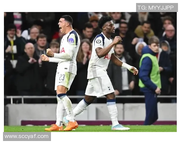 热刺逆转拜仁4-3乌龙球成比赛转折点全场沸腾