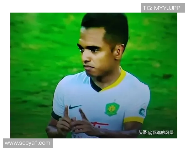 中超热潮:那不勒斯小将帽子戏法助力战胜曼联引发转会热议 中超热潮:那不勒斯小将帽子戏法助力战胜曼联引发转会热议