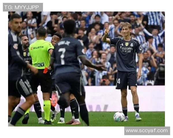 欧联杯激战皇马狂胜波尔图乌龙球引发争议判罚全场沸腾