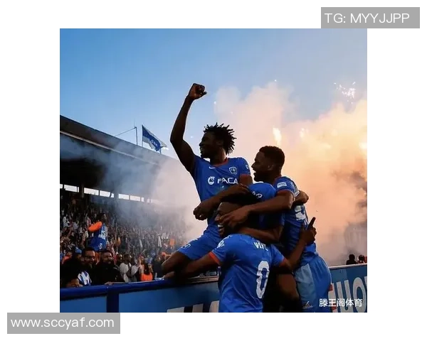 英超激战里昂逆转波尔图红牌事件引发全场热议与转会猜想 英超激战里昂逆转波尔图红牌事件引发全场热议与转会猜想